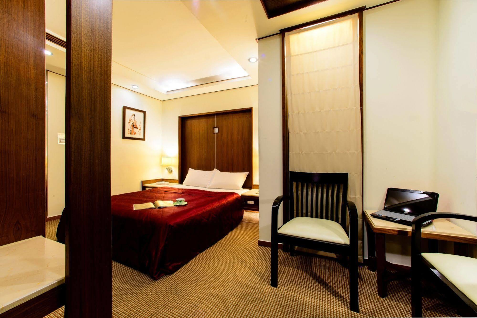 Kao Yuan Hotel - Zhong Shan تايتشونغ المظهر الخارجي الصورة